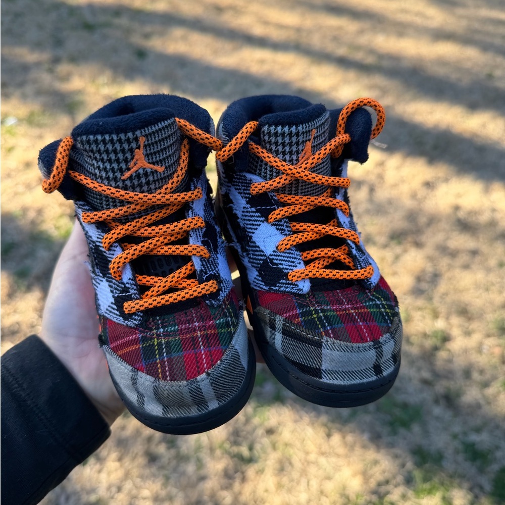 Air Jordan 5 Retro GS Plaid Multicolor Sneakers - Picture 3 of 6